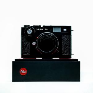 Leica CL + Summicron-C 40mm f/2.0